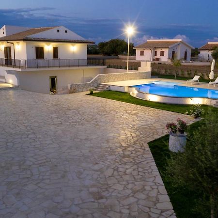 Casa Vacanze Il Mandorlo ชิคลี ภายนอก รูปภาพ