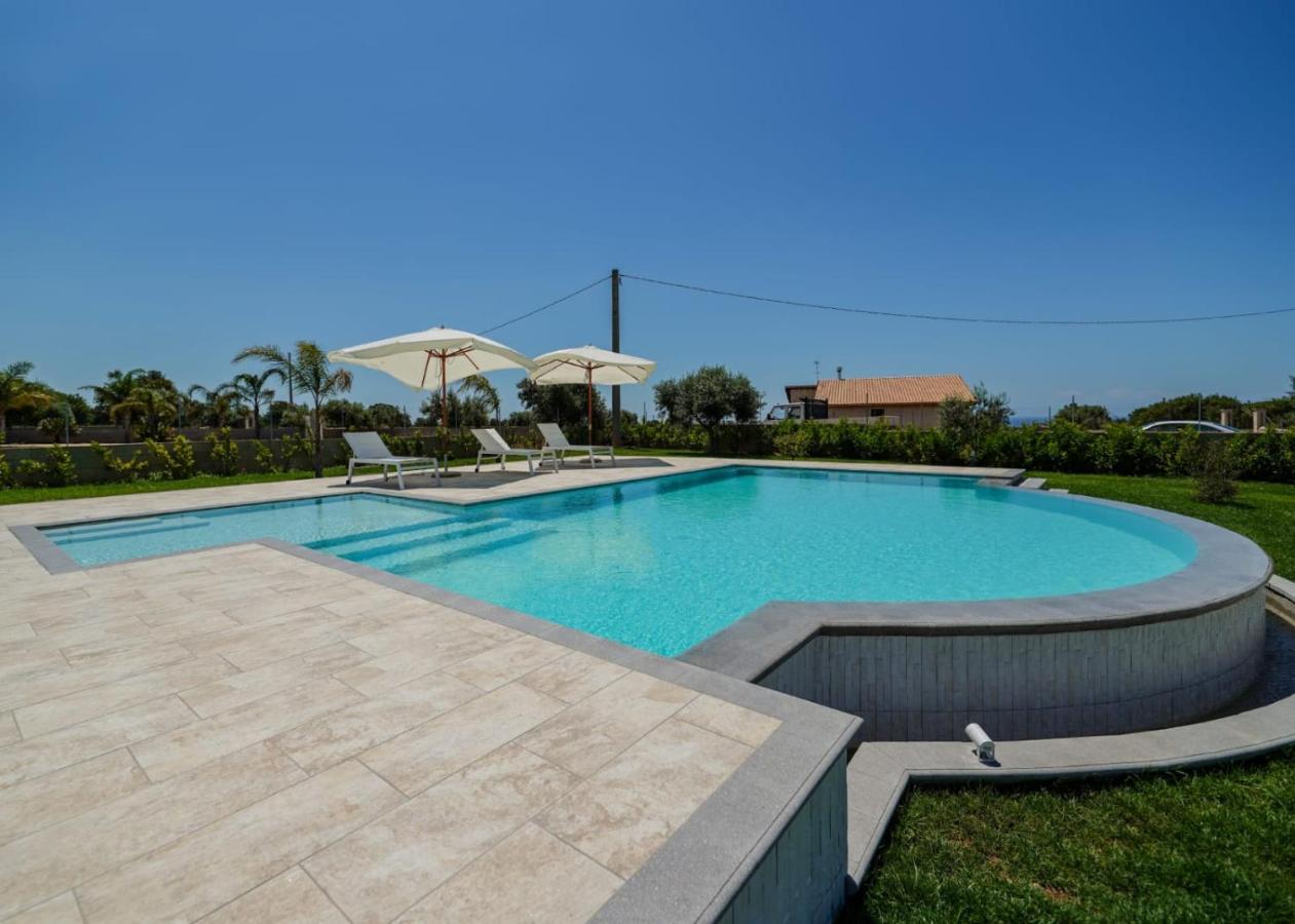 Casa Vacanze Il Mandorlo ชิคลี ภายนอก รูปภาพ